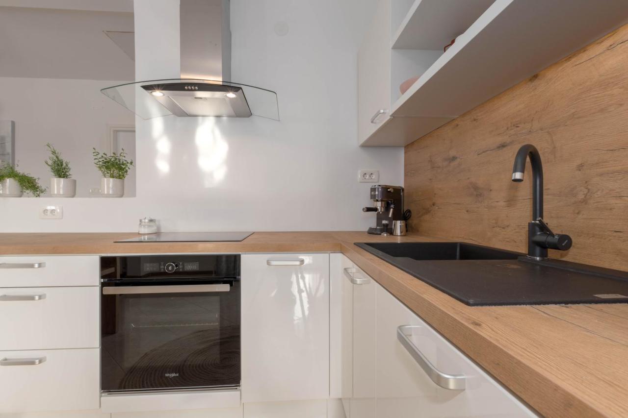 Newly Renovated Holiday Apartment Sirius Poreč Exterior foto