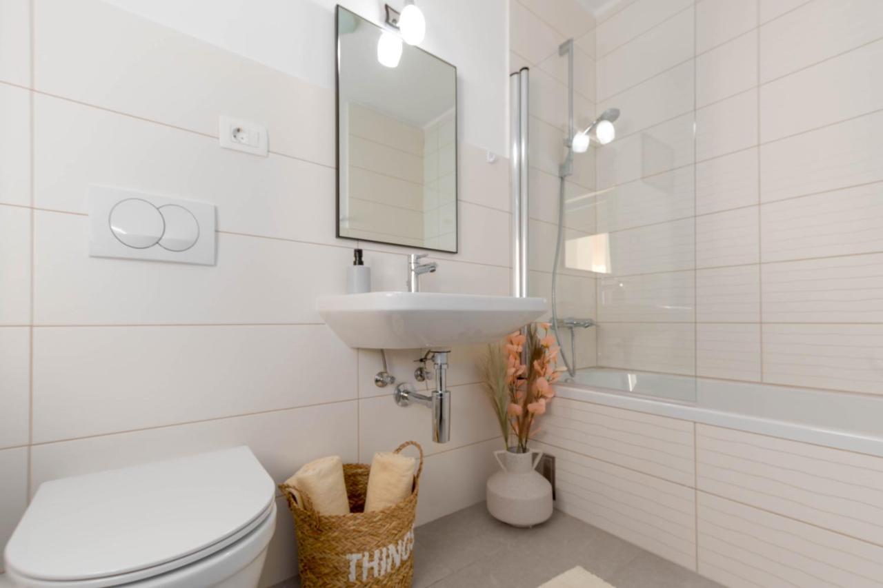 Newly Renovated Holiday Apartment Sirius Poreč Exterior foto